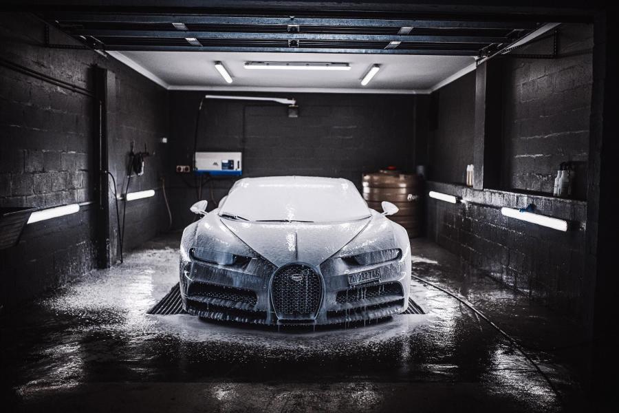  Bugatti Chiron by The Archive 2019 года  (фото 5 из 8)
